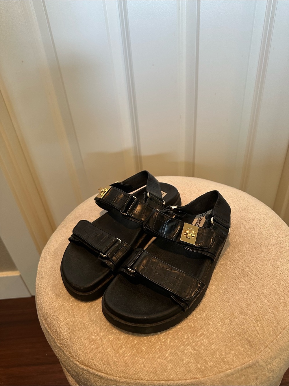 Steve Madden Black Croc-Textured Strap Sandals with Gold Accent